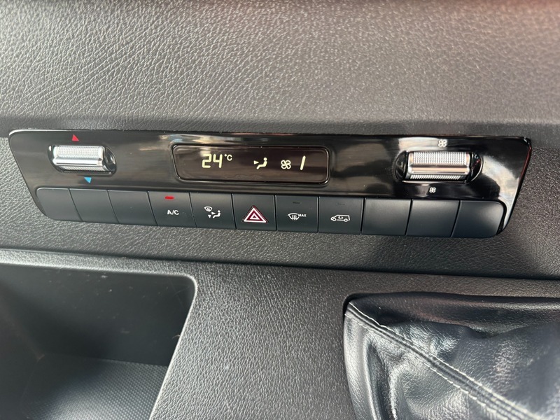 Mercedes-Benz Sprinter 315 Cdi Progressive L2 KM24NWH White #2