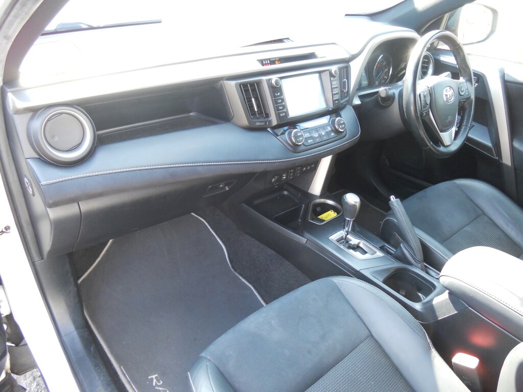 Toyota Rav 4 2.5 Vvt-i Hybrid Design Tss Cvt DL67SNK White #6