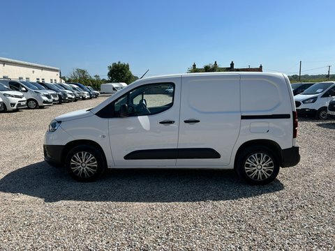 Toyota Proace City 100Hp Proace City Icon L1 No Vat Blue #1