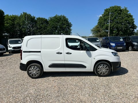Toyota Proace City 100Hp Proace City Icon L1 No Vat Blue #5