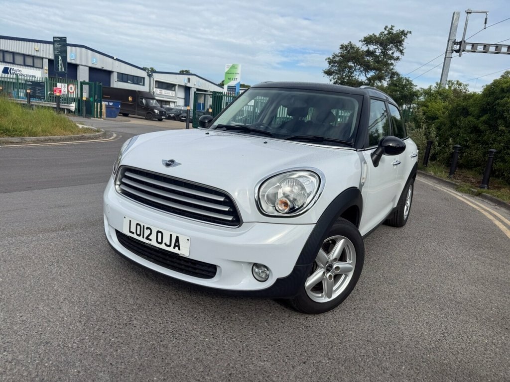 Mini Countryman 1.6L Cooper White