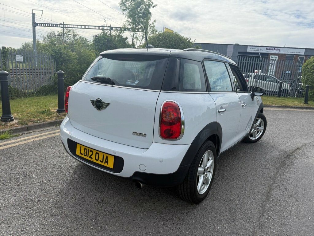Mini Countryman 1.6L Cooper LO12OJA White #3