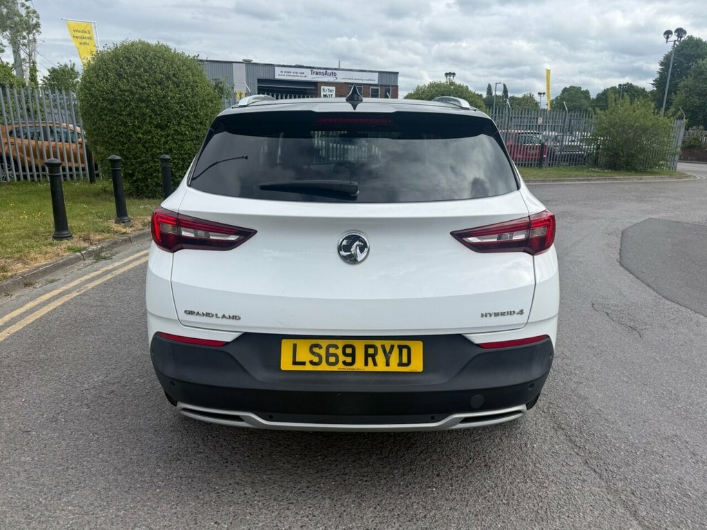Vauxhall Grandland X 1.6L Ultimate Nav White #2