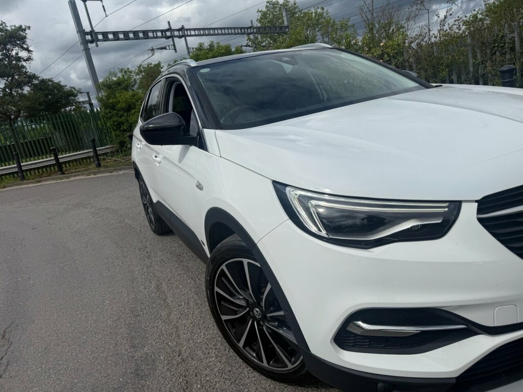 Vauxhall Grandland X 1.6L Ultimate Nav White #5