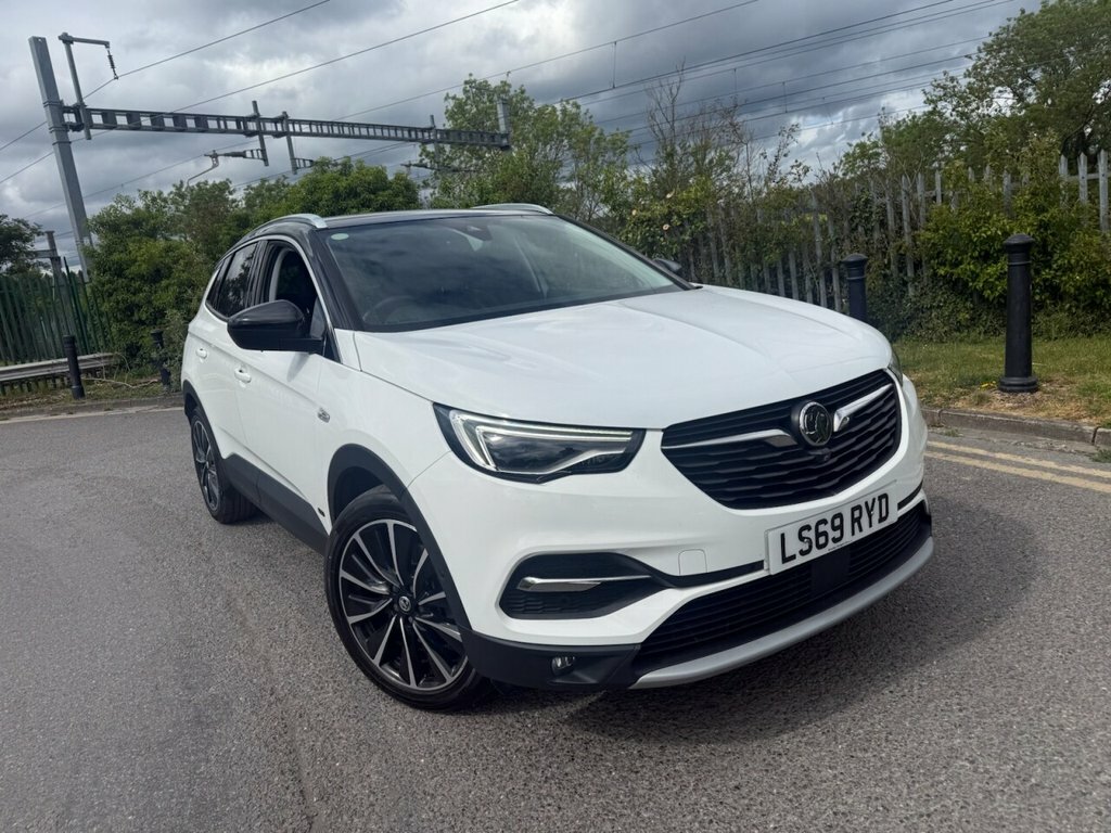 Vauxhall Grandland X 1.6L Ultimate Nav White #4