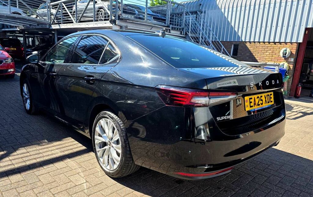 Skoda Superb 1.5 Tsi E-tec Se L Dsg EA25XDE Black #3