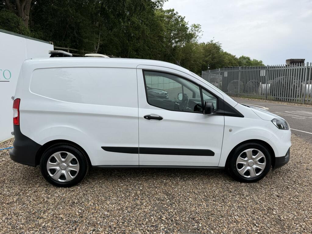 Ford Transit Courier 1.5 Tdci Trend Panel Van L1 Euro HK22FUU White #5