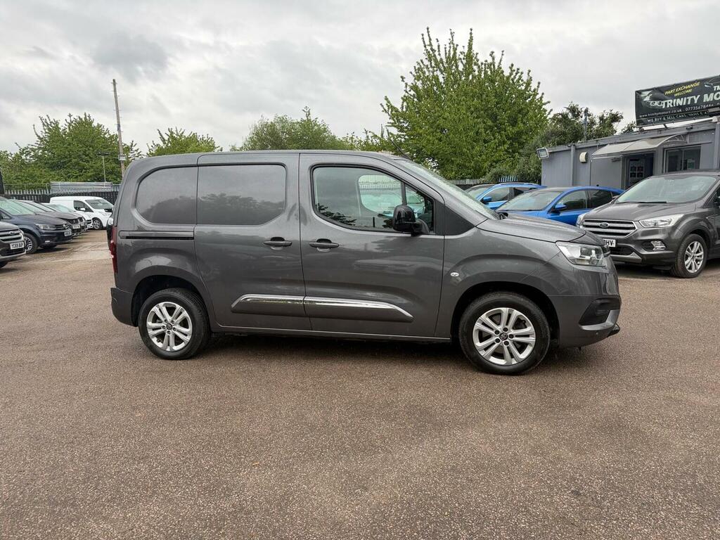 Toyota Proace City 1.5 Bluehdi Design Short Panel Van Swb Euro 6 Grey