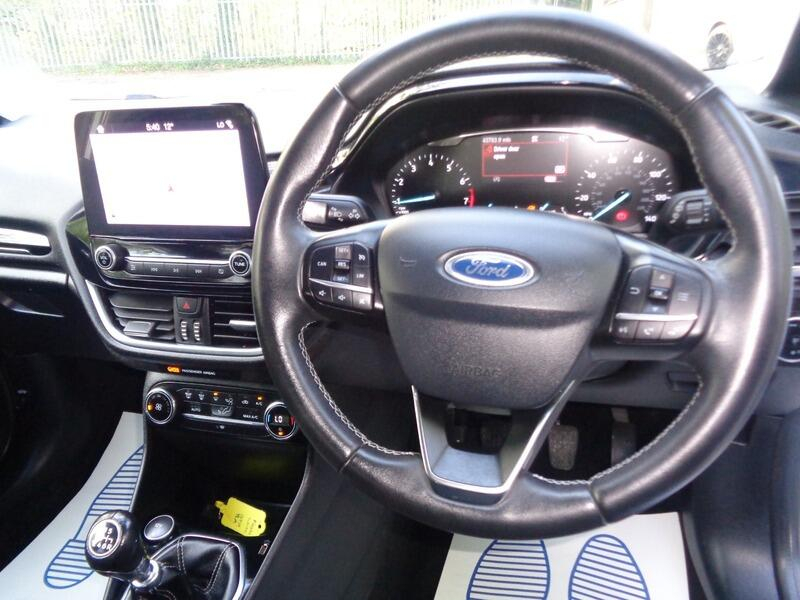 Ford Fiesta Titanium  #6