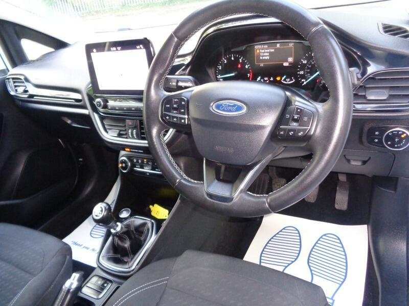 Ford Fiesta Titanium  #5