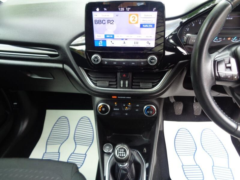 Ford Fiesta Zetec Black #6