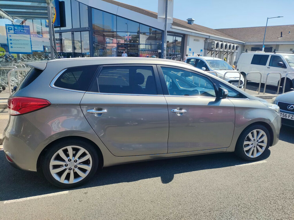 Kia Carens 1.7 Crdi Ecodynamics 3 Mpv Euro Silver #2
