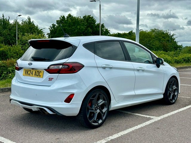 Ford Fiesta Ecoboost St-3 Hatchback VK24AOC White #2