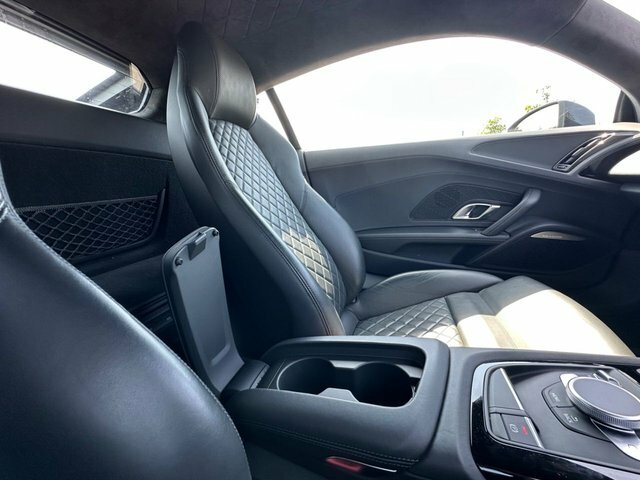 Audi R8 5.2 Fsi V10 Performance Edition Coupe S Black #25
