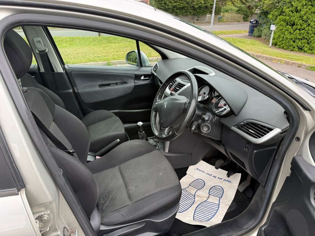 Peugeot 207 SW 1.4 Vti Sport Silver #27