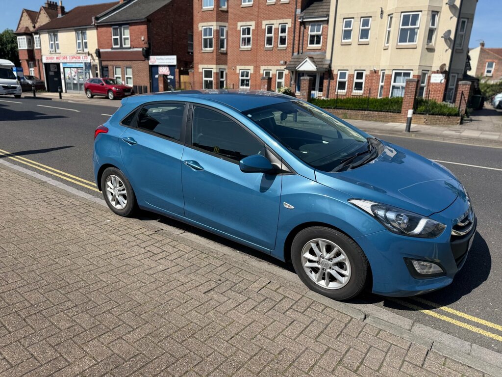 Hyundai I30 1.6 Crdi Active Hatchback Euro 5 Blue #4