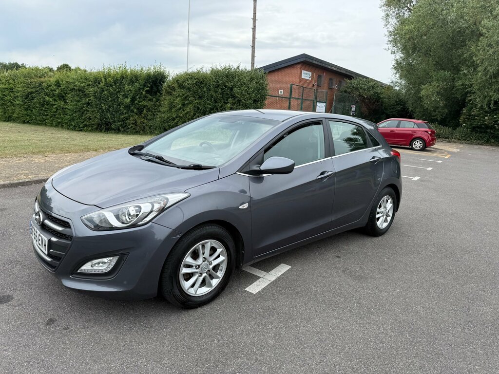 Hyundai I30 1.6 Crdi Blue Drive Se Hatchback Grey