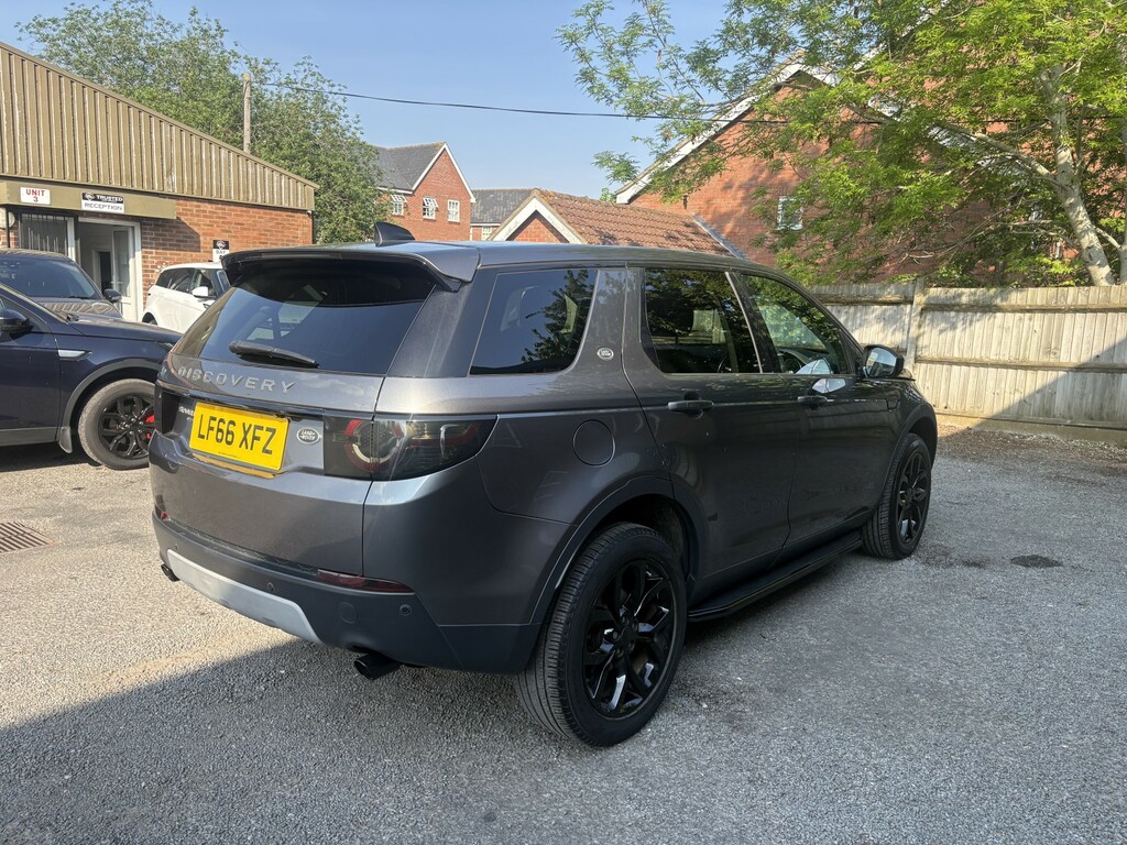 Land Rover Discovery Sport 2.0 Td4 Hse LF66XFZ Grey #3