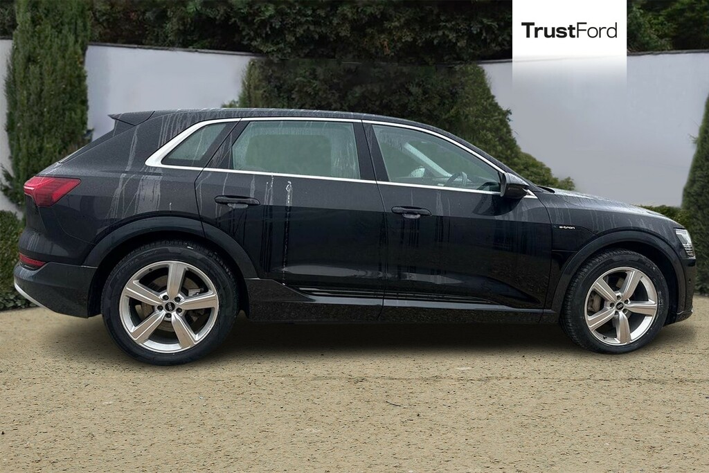 Audi E-tron 230Kw 50 Quattro 71Kwh Technik Black #3
