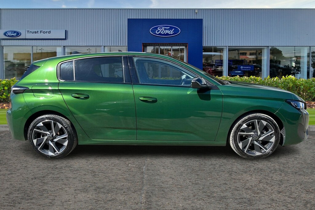 Peugeot 308 1.2 Puretech Allure Eat8 VN24OFL Green #3