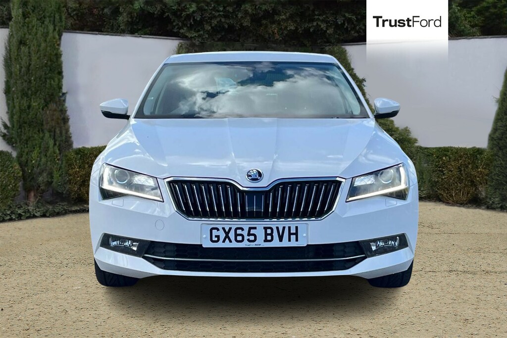 Skoda Superb 2.0 Tdi Cr 190 Se L Executive White #6