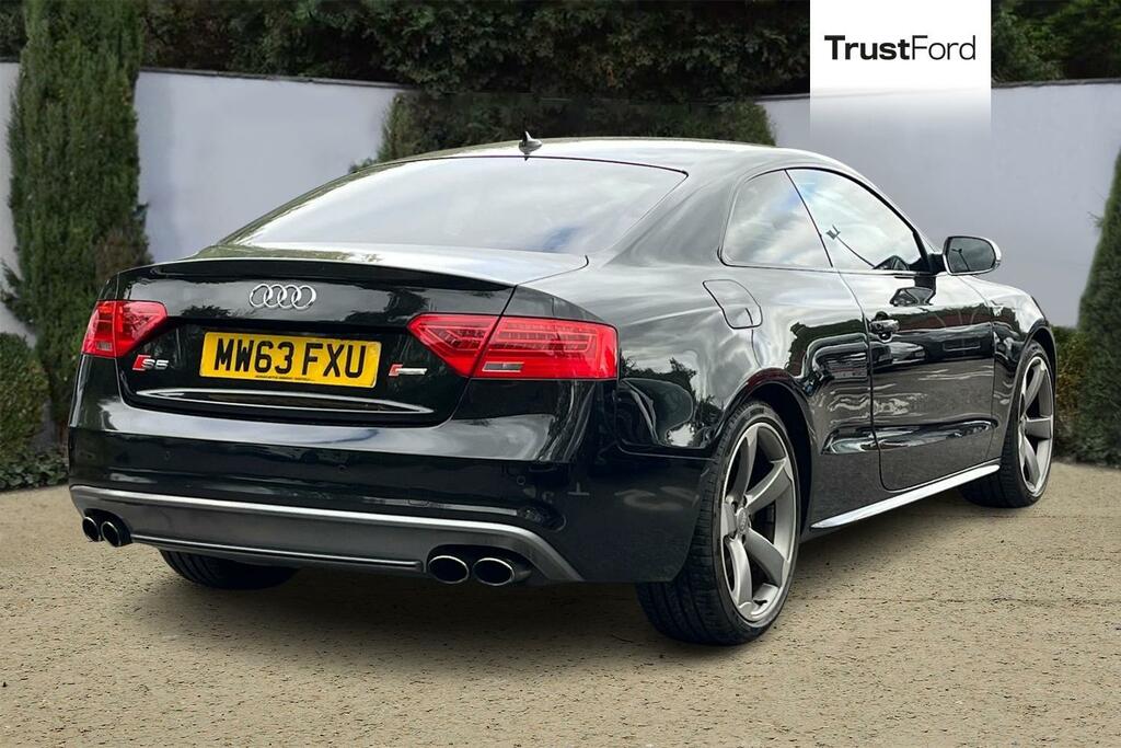 Audi S5 3L Black Edition White #4