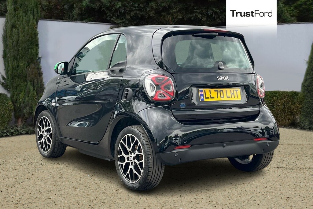 Smart Fortwo Coupe 60Kw Eq Prime Exclusive 17Kwh 22Kwch Black #2