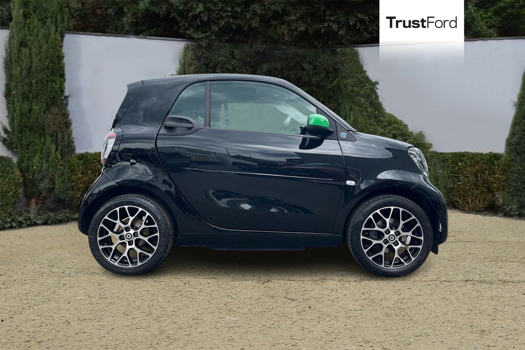 Smart Fortwo Coupe 60Kw Eq Prime Exclusive 17Kwh 22Kwch Black #3