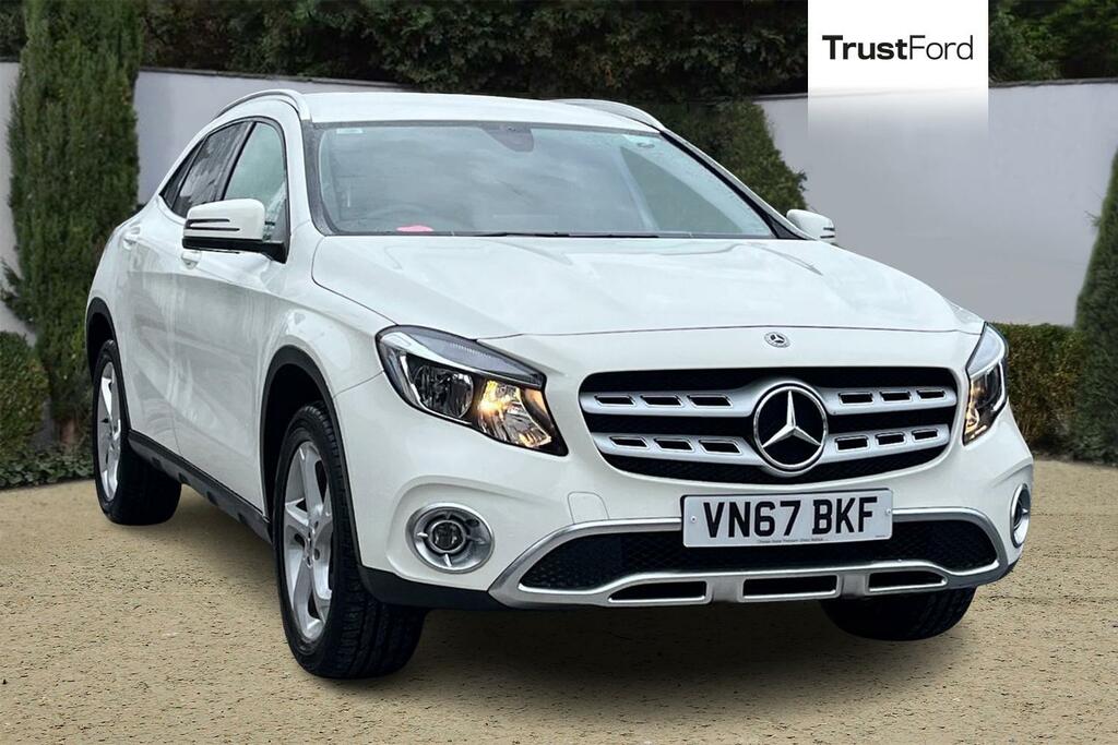Mercedes-Benz GLA Class Gla 200 Sport 5Dr- Parking Camera White