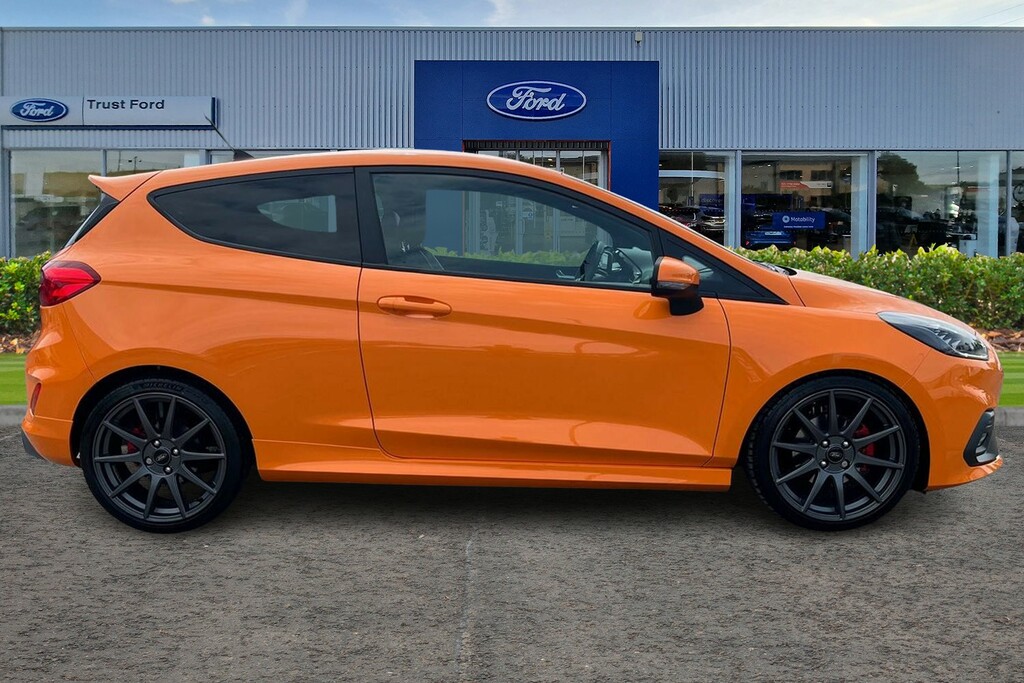 Ford Fiesta 1.5 Ecoboost St Performance Edition C26KRH Orange #3