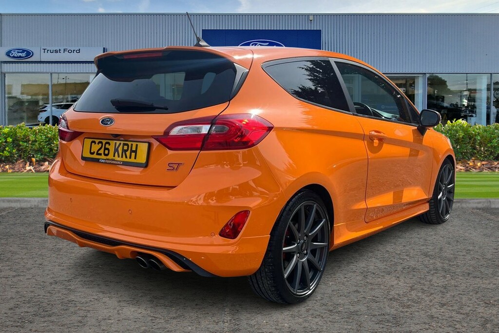 Ford Fiesta 1.5 Ecoboost St Performance Edition C26KRH Orange #4
