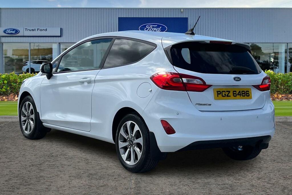 Ford Fiesta 1.0 Ecoboost 95 Trend Navigation PGZ6486 White #2