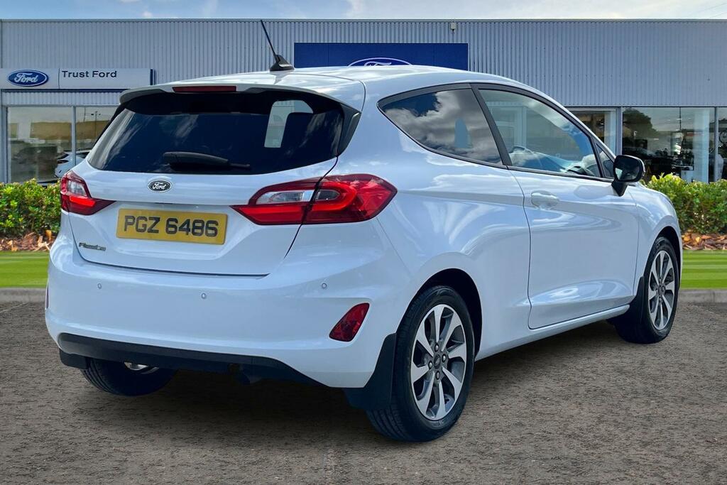Ford Fiesta 1.0 Ecoboost 95 Trend Navigation PGZ6486 White #4