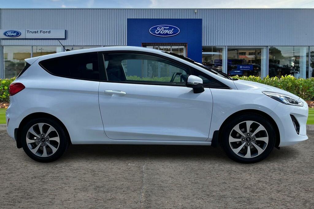 Ford Fiesta 1.0 Ecoboost 95 Trend Navigation PGZ6486 White #3