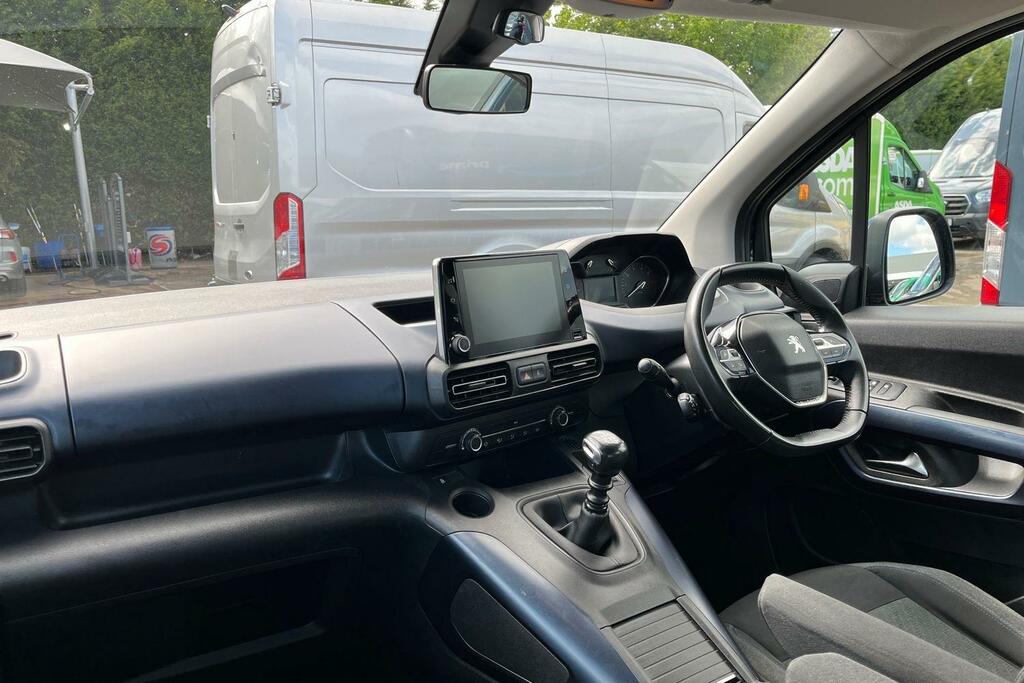 Peugeot Rifter 1.5 Allure Standard Bluehdi Grey #18