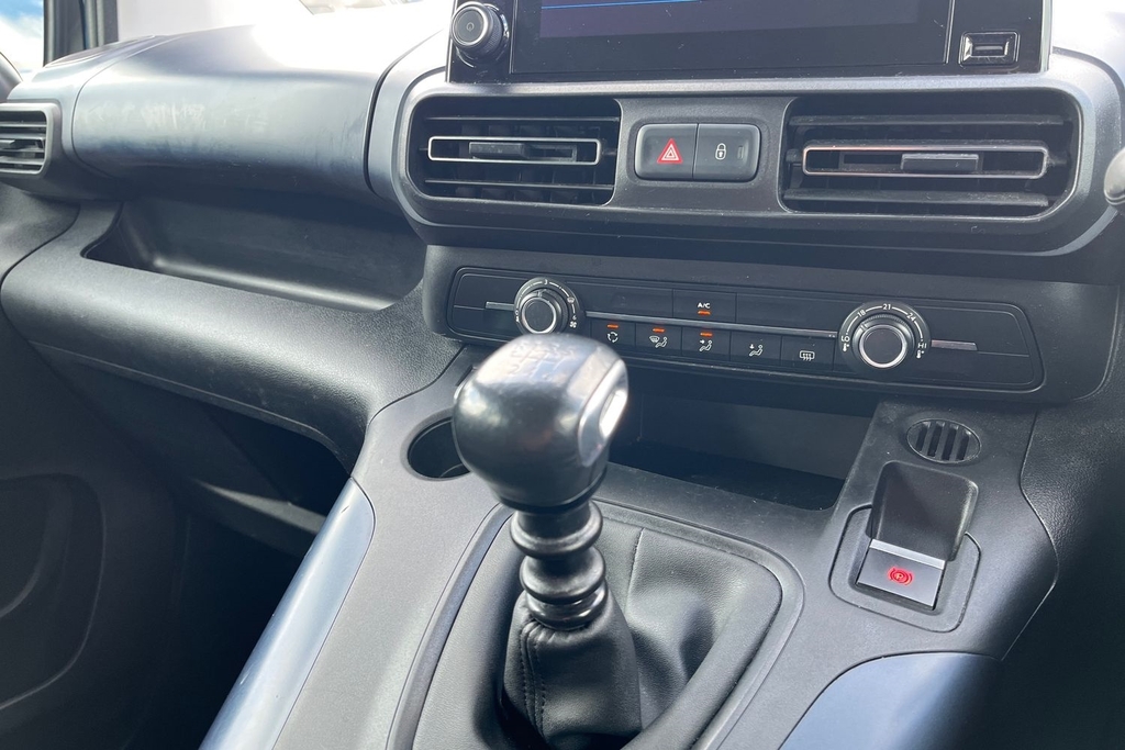 Peugeot Rifter 1.5 Allure Standard Bluehdi Grey #36