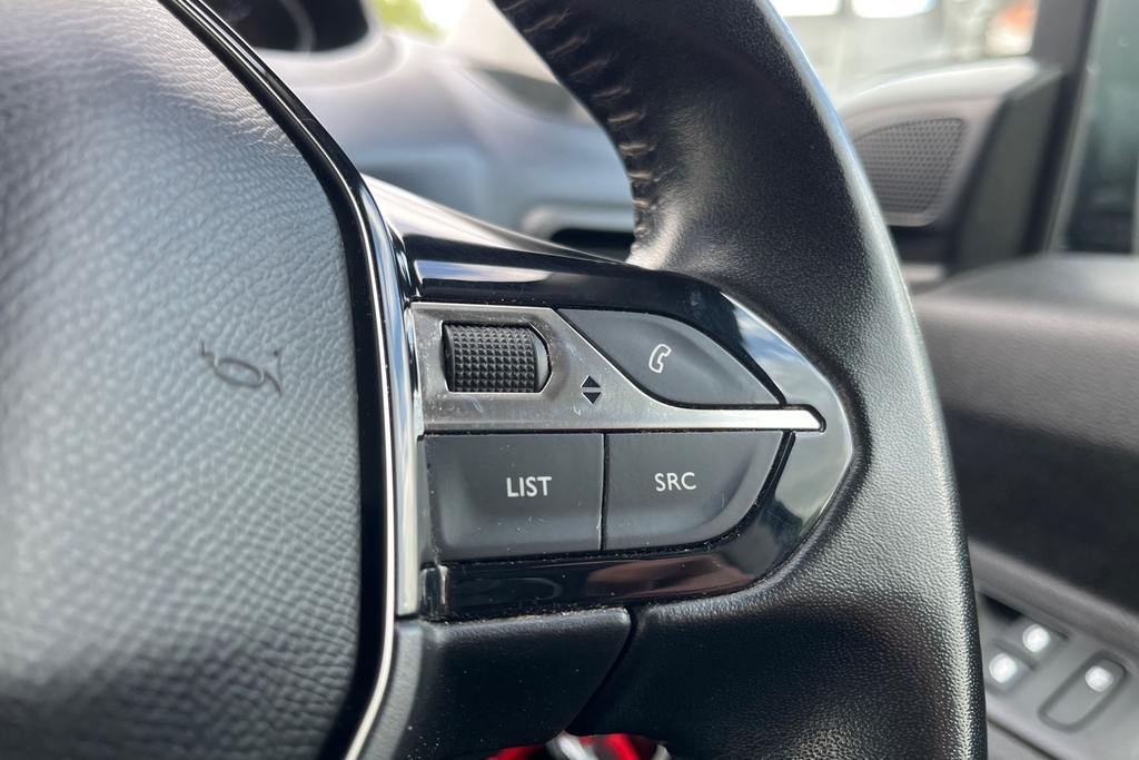 Peugeot Rifter 1.5 Allure Standard Bluehdi Grey #40