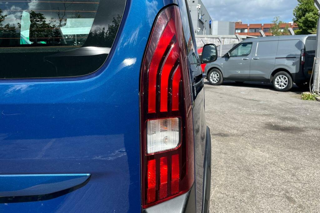 Peugeot Rifter 1.5 Allure Standard Bluehdi Grey #26