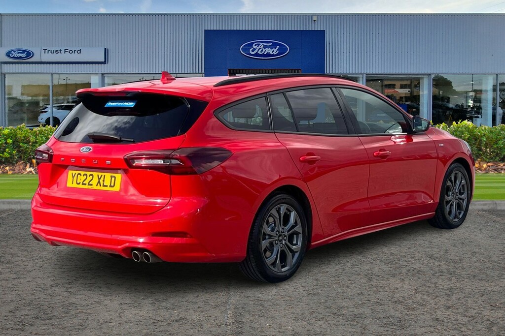 Ford Focus 1.5 Ecoblue St-line With Satellite Navig YC22XLD Red #4