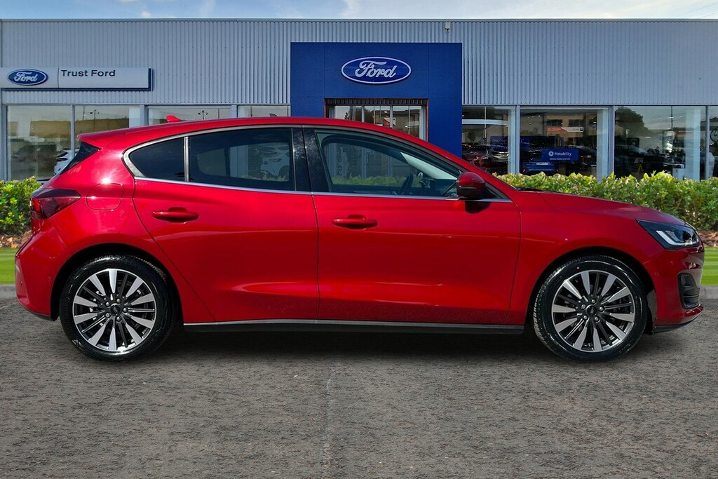 Ford Focus 1.0T Ecoboost Mhev Titanium X Hatchback BK24FNX Red #3