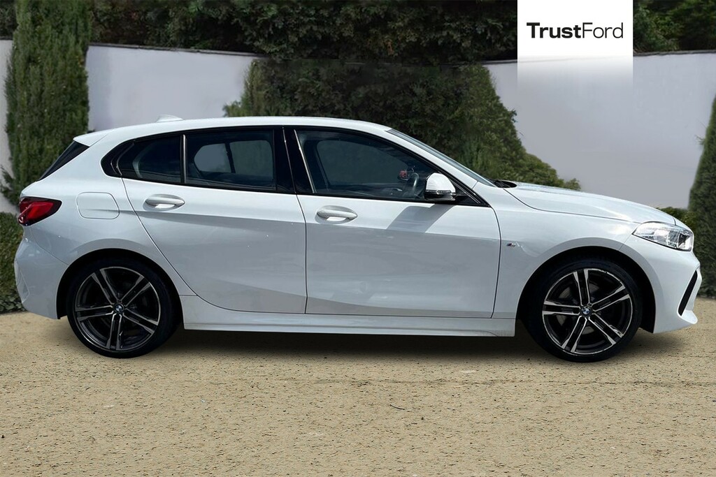 BMW 1 Series 118I M Sport Step XUI9916 White #3