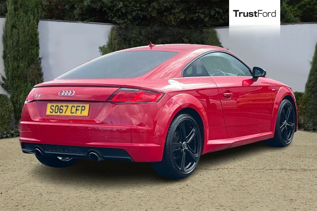 Audi TT 1.8T Fsi Black Edition Red #4