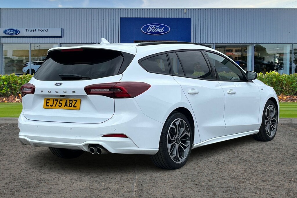 Ford Focus 1.0 Ecoboost Hybrid Mhev 155 St-line X EJ75ABZ White #4