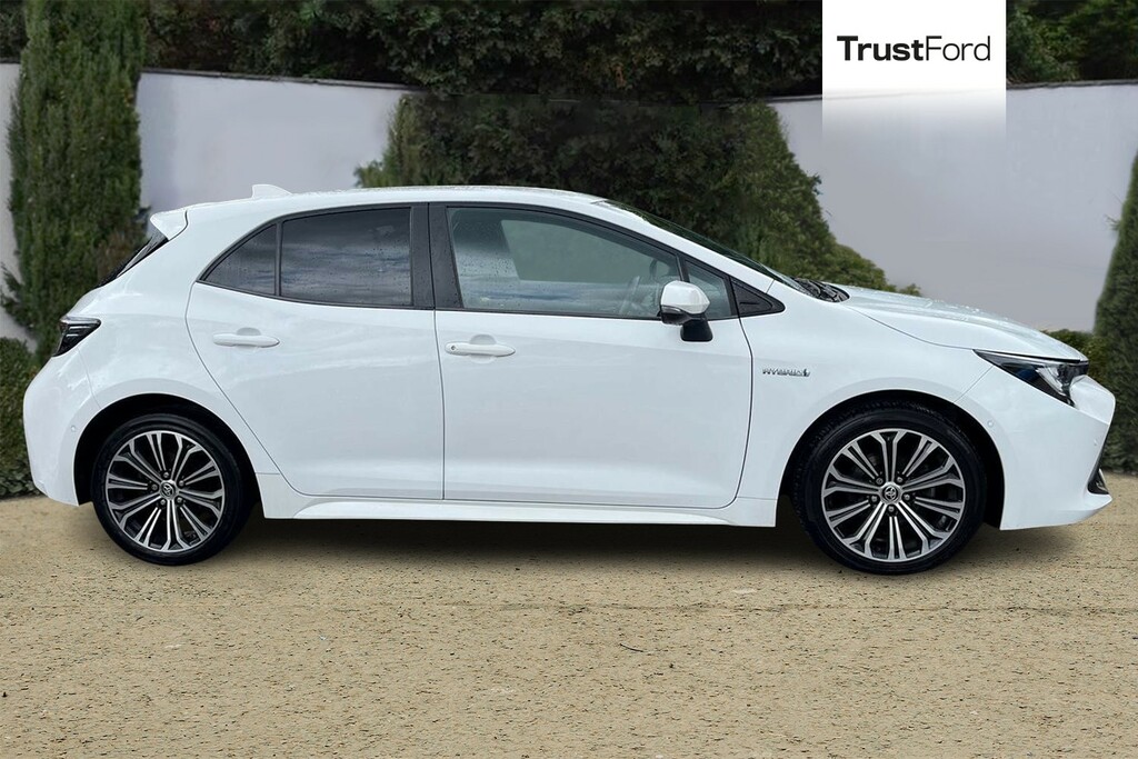 Toyota Corolla 1.8 Vvt-i Hybrid Design Cvt Rear Camera Heated MA70PXL White #3