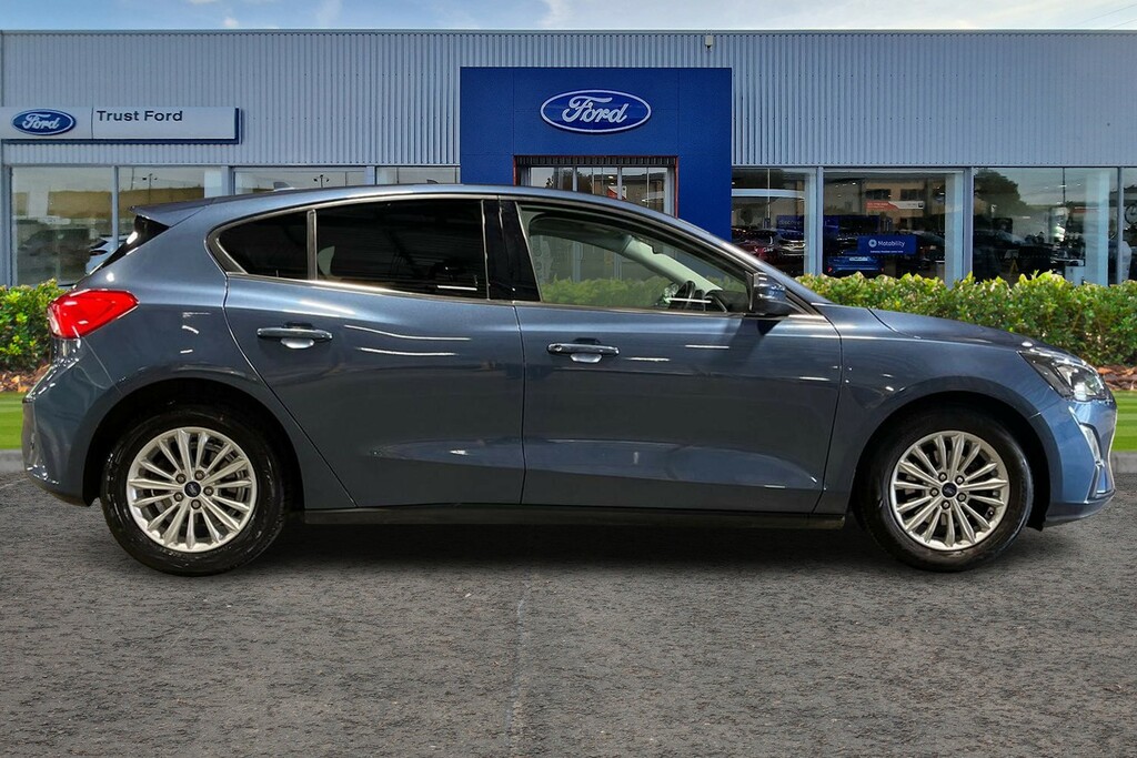 Ford Focus 1.0T Ecoboost Titanium Edition Hatchback Petro EK71UJW Blue #3