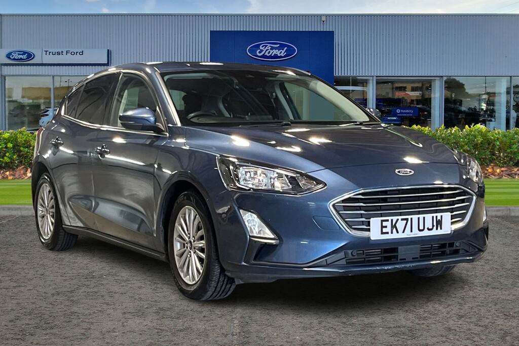 Ford Focus 1.0T Ecoboost Titanium Edition Hatchback Petro Blue