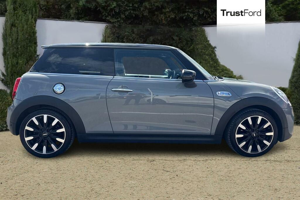 Mini Hatch 2.0 Cooper S Exclusive II 3Dr- With Heated Seats YH69CKC Grey #3