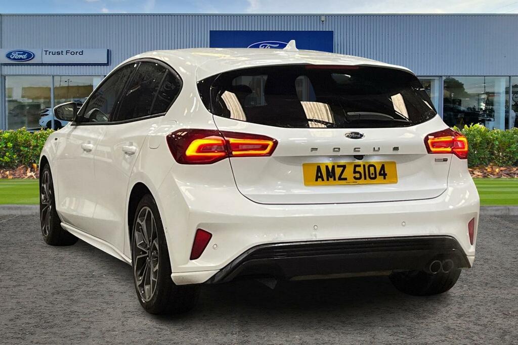 Ford Focus 1.0 Ecoboost Hybrid Mhev St-line X Parki AMZ5104 White #2