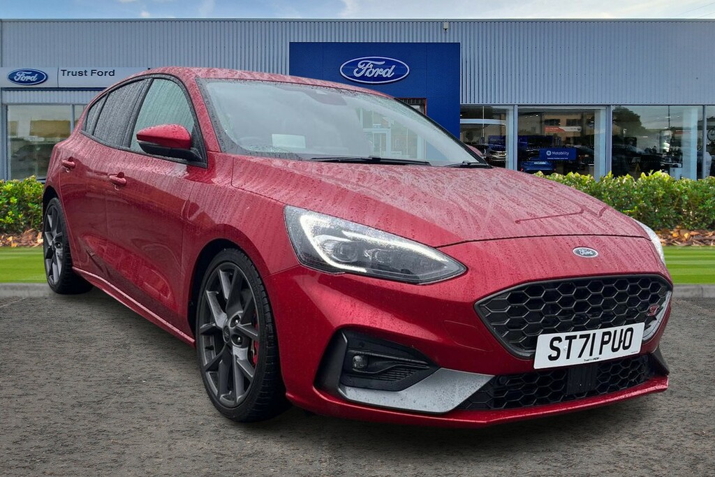 Ford Focus 2.3 Ecoboost St Red