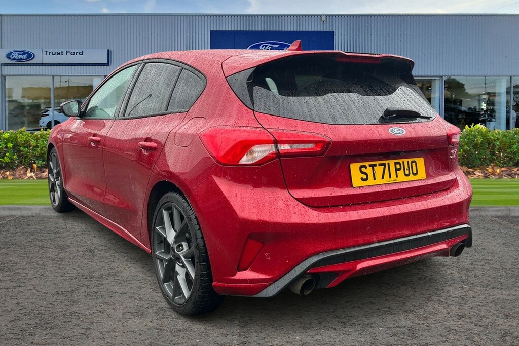 Ford Focus 2.3 Ecoboost St ST71PUO Red #2